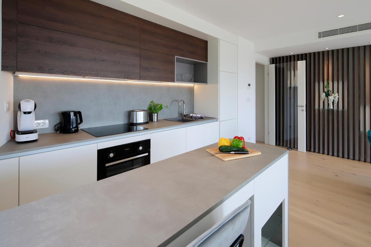 Modena Maris-Heated Pool-Grill-Relax-Jacuzzi Apartments Icici Exterior photo